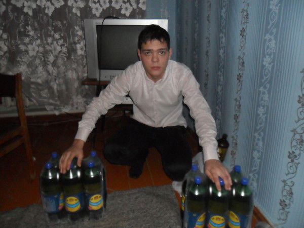 Слава Султанов