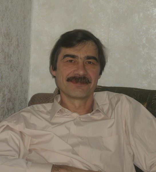 Николай Комаров