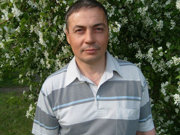 Михаил Емельянов