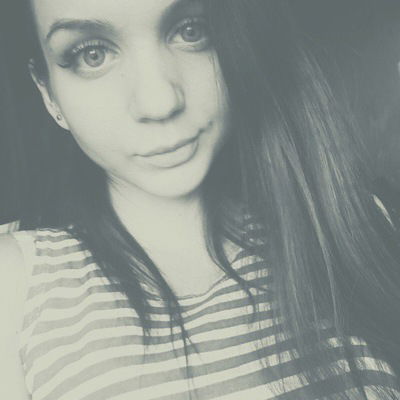 Лиза Наумова