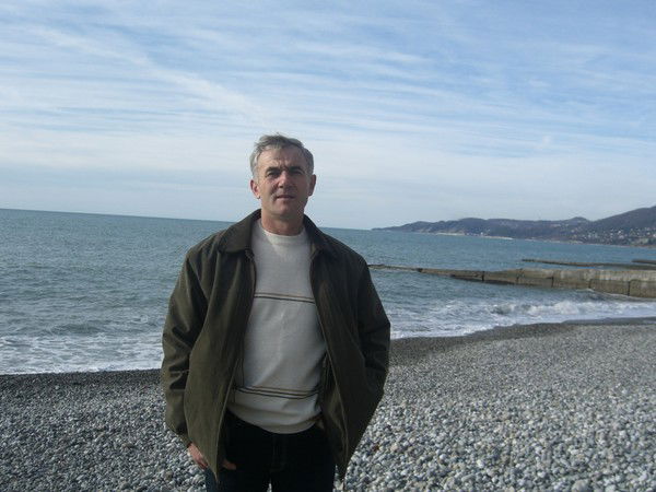 Виктор Попов