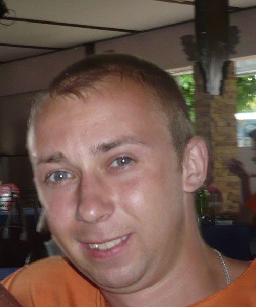 Дмитрий Комаров