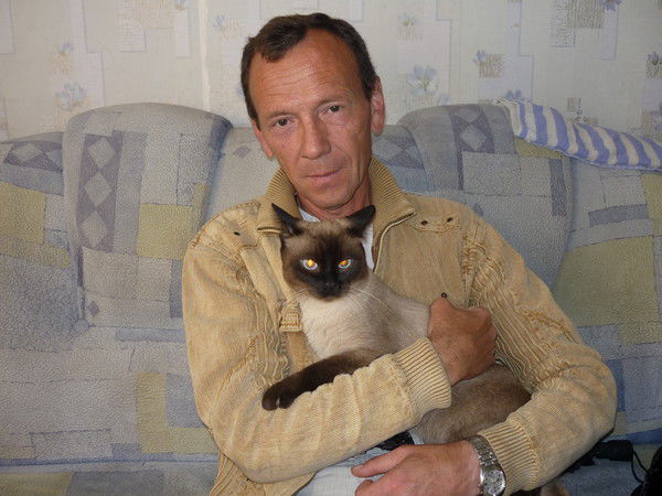 Александр Белоусов