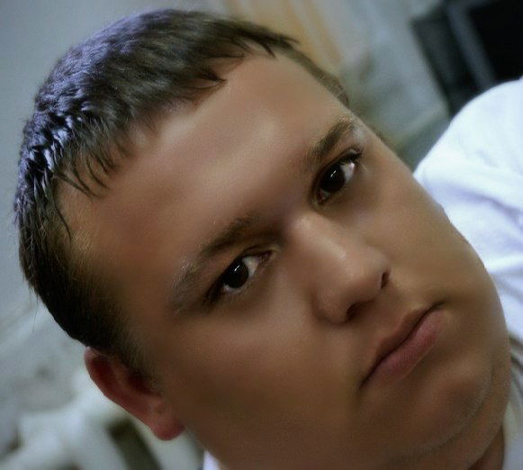 Сергей Лариков