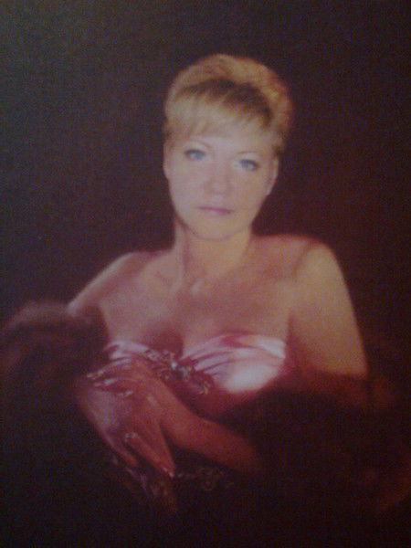 Елена Устинова