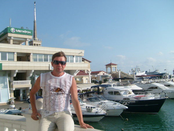 Владимир Белаш