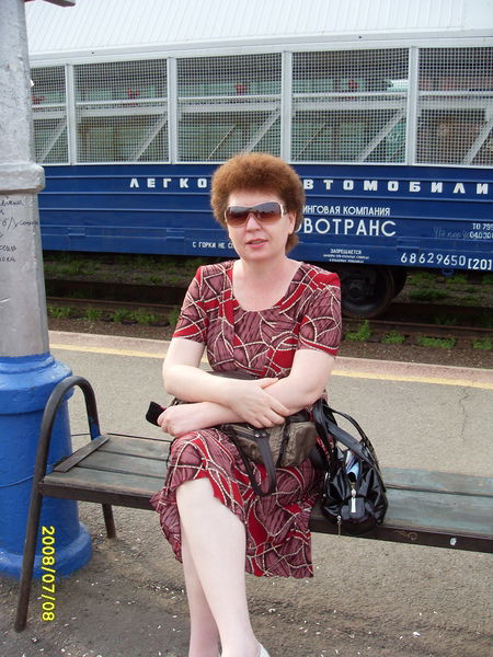 Лена Константинова