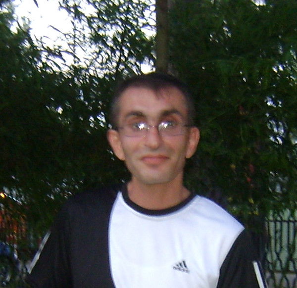 Миша Хачатуров