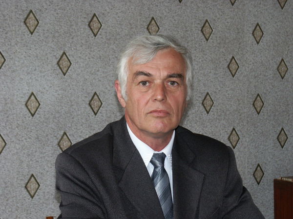 Олег Саркисов