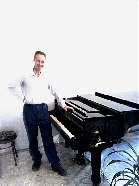 Дмитрий Базаев