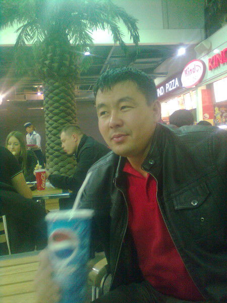 Нуржан Макым