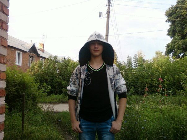 Женя Шапошников