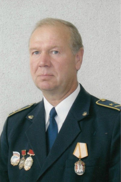 Александр Петров