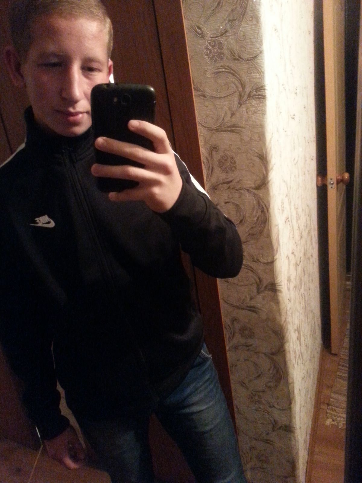 Илья Комиссаренко