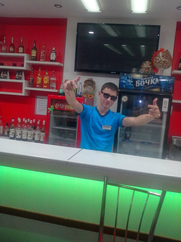 Александр Изюмский