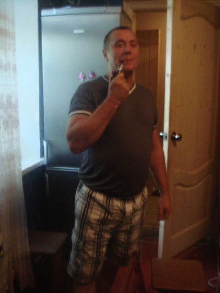 Виталий Иванов