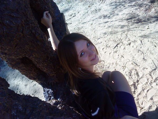 Нелли Жарова