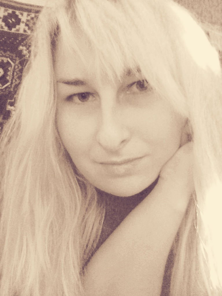 Лёля Рощупкина