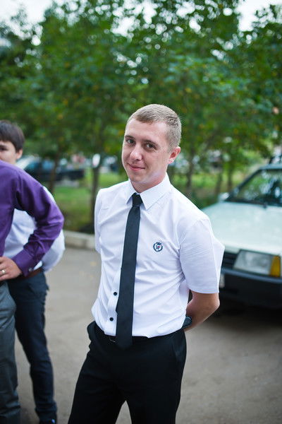 Олег Елисеев