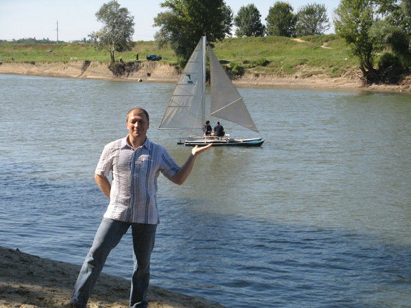 Олег Морозов