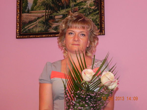 Надя Модина