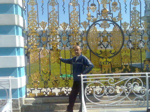 Икром Дадаханов