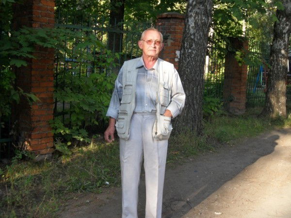 Аркадий Ермолин