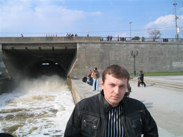 Владимир Комаров