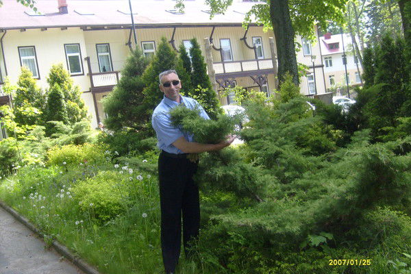 Эдуард Назаров