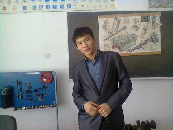 Дaрхaн Совeтбeков