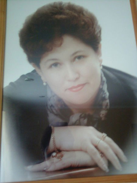 Елена Каракольчева