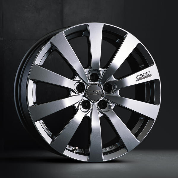 Анатолий Кондратов