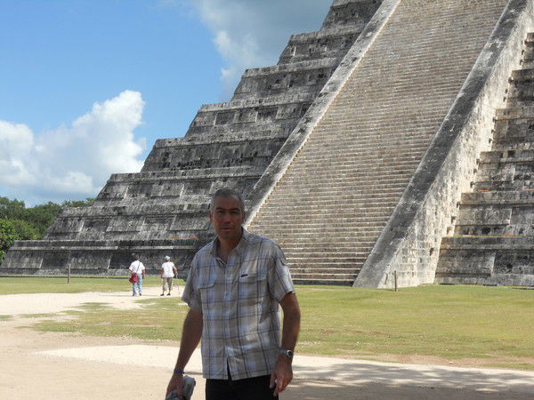 Игорь Дамианидис