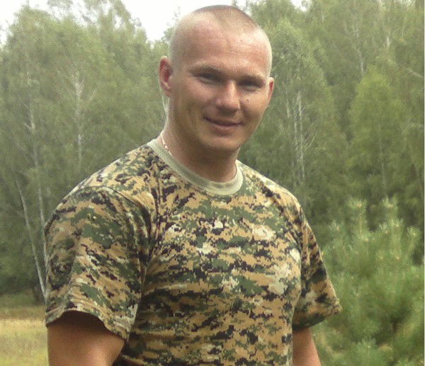 Женя Степанов