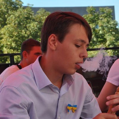 Влад Макаров