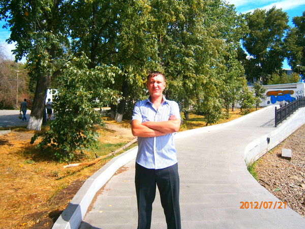 Максим Константинов