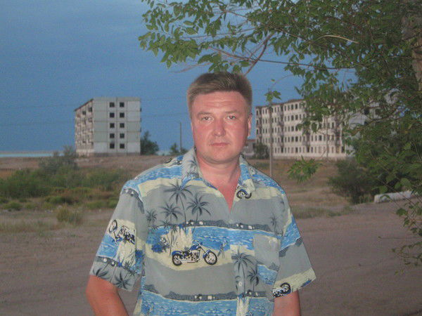 Леонид Антоник