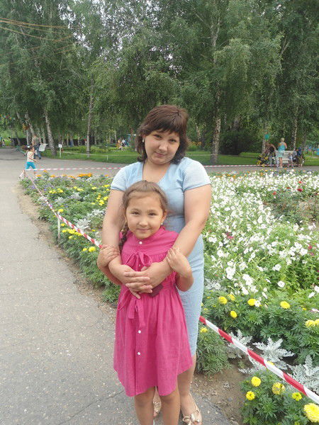 Лаура Каленова.