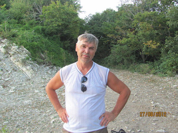 Геннадий Максаков