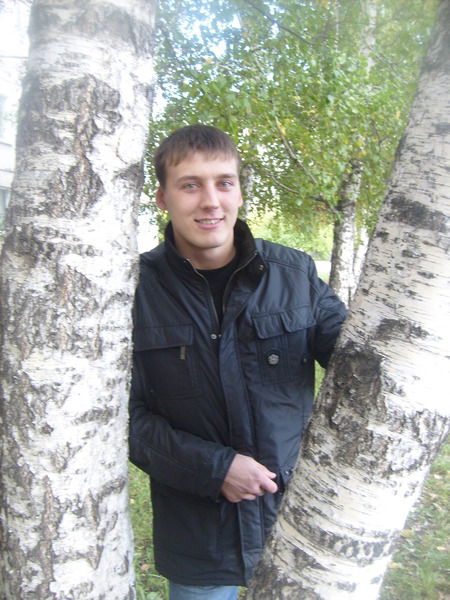 Василий Николаев