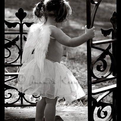 Саша Шуварова