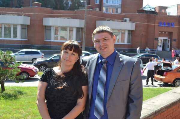 Евгений Тихонов