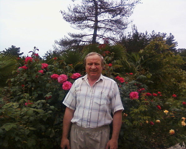 Леонид Некрасов