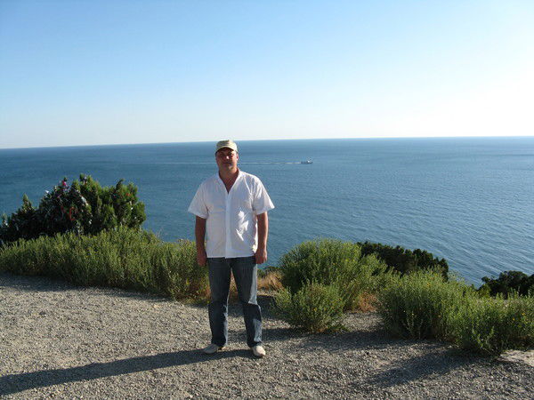 Владислав Левит