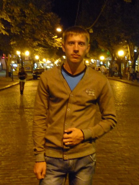 Артём Громов