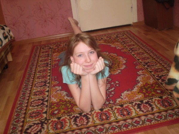 Алёна Лещенко