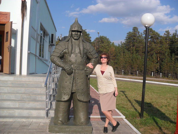 Елена Максимова