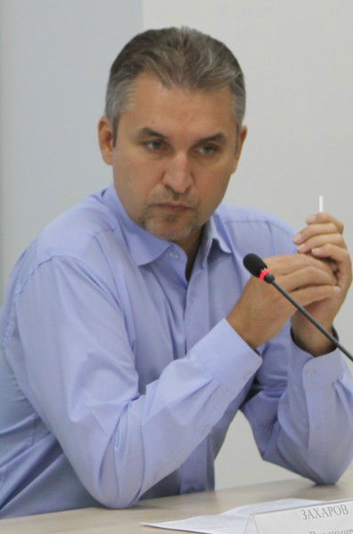 Владимир Захаров