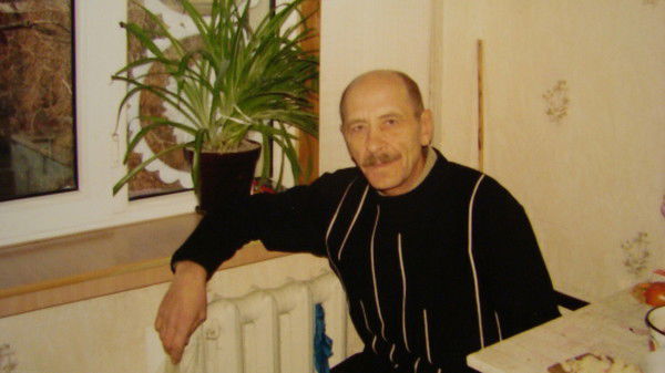 Геннадий Захаров