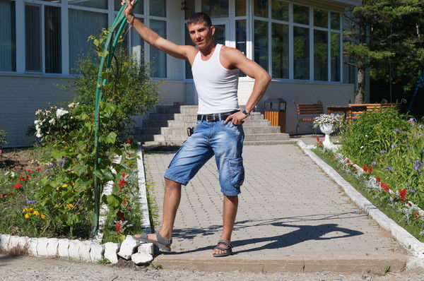 Денис Калинин